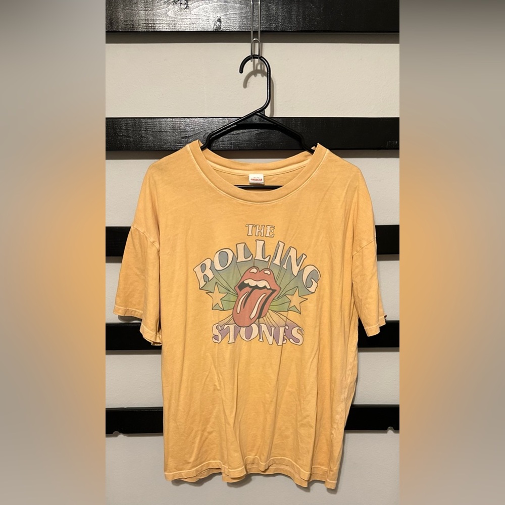 american eagle band tee